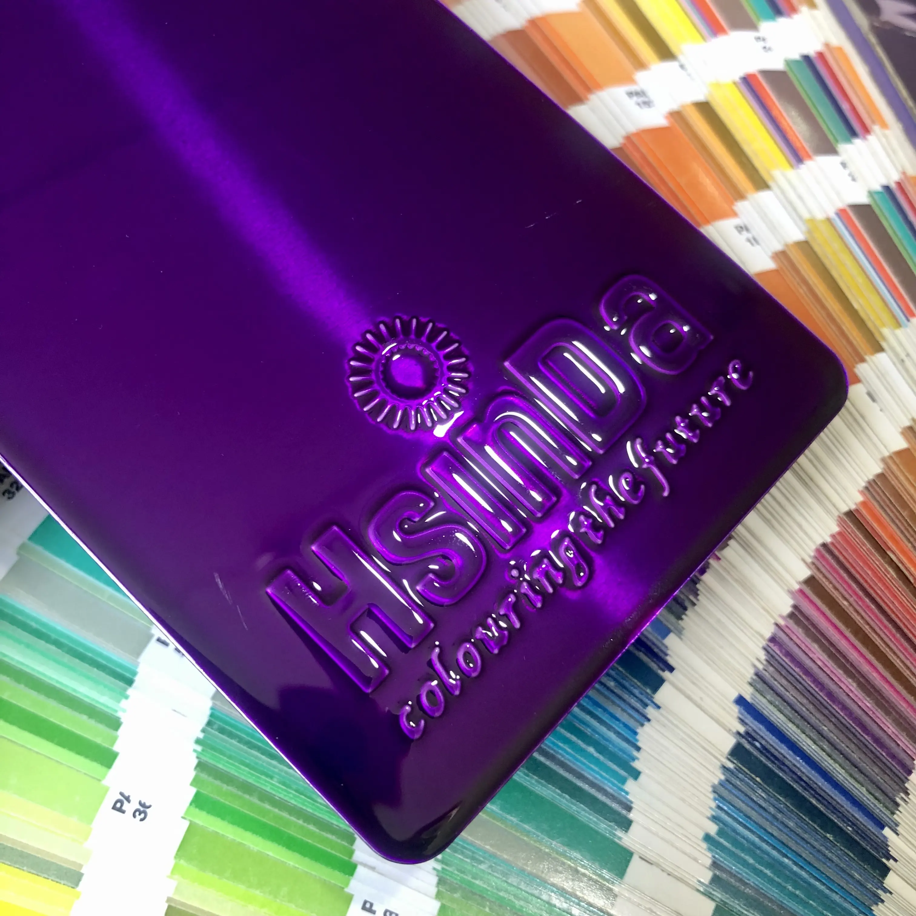 Hsinda Ral 4008 ярко-фиолетовая Электростатическая спрей краска пищевого класса без БФА эпоксидное глянцевое порошковое покрытие