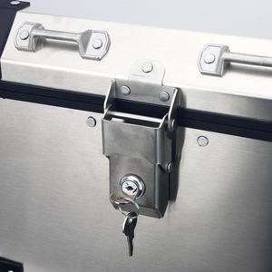 Coffre à <span class=keywords><strong>bagages</strong></span> <span class=keywords><strong>de</strong></span> moto argent, boîtier <span class=keywords><strong>de</strong></span> rangement arrière en aluminium pour moto - Product Image 5