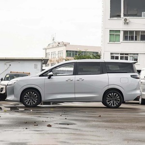 Wuling Starlight 730 EV 2025, Nuovo Modello MPV Ibrido Plug-In, 5 Porte, 7 Posti, Autonomia 125km, Schermo Intelligente da 12,8 Pollici - Product Image 4