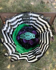 Papel de Regalo Impermeable con Rayas Coloridas Estilo <span class=keywords><strong>Beetlejuice</strong></span> para Halloween, Papel para Envolver Ramos de Flores, Artículos de Halloween para Floristas - Product Image 5