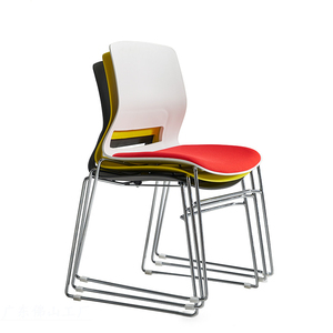 Silla de Oficina Apilable de Plástico sin Brazos con Estructura Metálica, Silla para Visitantes, Personal de Capacitación, Silla para Invitados en Salas de Conferencia - Product Image 5