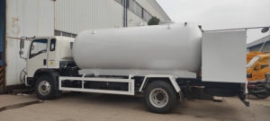 Camion citerne de transport de gaz propane HOWO 20000 litres 10 tonnes de la marque AA <span class=keywords><strong>Rano</strong></span> Design, camion citerne de transport de gaz GPL, camion bobtail - Product Image 3