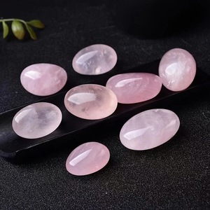 Venta al por mayor de artesanías de cuarzo rosa natural, piedra pulida de palma, esfera Yoni, cristal curativo en bruto, Reiki, Chakra, Fengshui para el hogar - Product Image 5