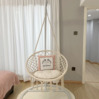 Balancelle Macramé pour Patio, Fauteuil Suspendu Intérieur Extérieur Décoratif avec Pompons et Franges pour Enfants et Adultes