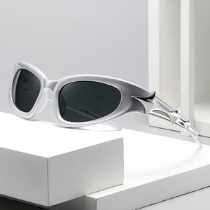 Cyberpunk Future Technology All-Match Lunettes de soleil UV400 Lentilles Cyclisme Miroir Y2K Millennium Spice Girls Mode Sensorielle Sensorielle - Product Image 1