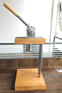 Operación manual Snack japonés Mont Blanc Máquina para hacer helados Gelato Fideos Forma de espagueti Herramienta de prensa de helado - Product Image 3