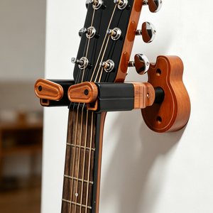 Soporte de Pared para Guitarra con Forma de Guitarra, de Madera Maciza, con Bloqueo Automático y Logotipo Personalizado, con Soporte para Púas, para Guitarra Acústica, Eléctrica y Bajo - Product Image 3