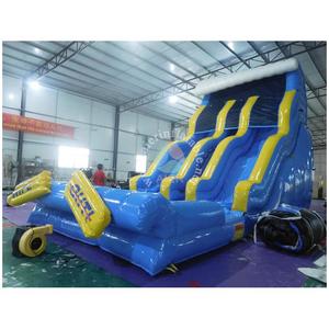 Toboggan aquatique gonflable commercial double piste Wipeout Wave pour la location - Product Image 4
