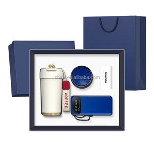 Caja de regalo corporativa personalizada Producto de oficina para hombres Recuerdos Taza Altavoz Banco de energía para regalos del Día del Padre Conjunto de regalo de negocios combinado - Product Image 4