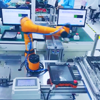 Bras robotique collaboratif d'automatisation AUBO-i5 la charge utile 5kg assemblage de programmation pour les produits électroniques 3C