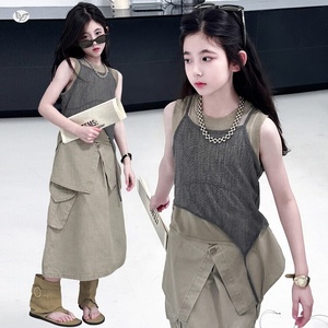 Conjunto <span class=keywords><strong>de</strong></span> <span class=keywords><strong>Ropa</strong></span> <span class=keywords><strong>de</strong></span> Verano <span class=keywords><strong>para</strong></span> Chicas <span class=keywords><strong>Adolescentes</strong></span>, Dos Piezas, Chaleco a Capas y Falda Larga Estilo Cargo - Product Image 1