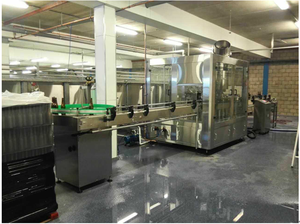 Equipo de barril de doble cabezal eléctrico <span class=keywords><strong>Hermann</strong></span> Suministro directo de fábrica para agua de bebida para vidrio PLC para aplicaciones de cerveza - Product Image 2