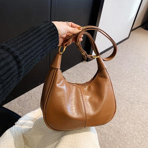 Sac à bandoulière tendance 2026 en cuir PU huilé pour femme - Product Image 3