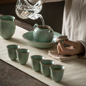 Tetera de Cerámica Tianqing Ru Kiln, Forma Redonda, Acabado Mate, para Preparar Té Gongfu, con Tapa y Caja de Regalo - Product Image 3