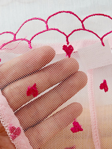 Ensemble de lingerie sexy Brian sur mesure, style européen et américain, léger, respirant, en maille brodée en forme de cœur - Product Image 4