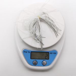 Vente en gros à prix réduit : 50 pièces de jupes de pêche en silicone et en caoutchouc - Product Image 5