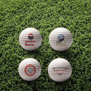 Balle de golf personnalisable en Surlyn, améliorée, longue portée, trois couches, avec impressions variées (textes, logos, motifs), écologique, 85% Surlyn - Product Image 1