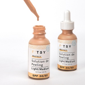 Sérum de protection solaire teinté léger/moyen Sérum minéral pour le visage Super Glow Sunblock Sérum de fond de teint teinté - Product Image 1