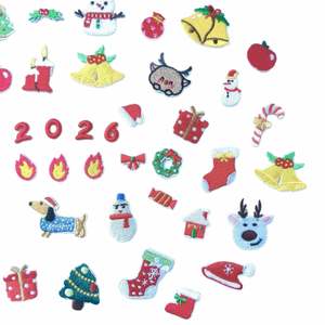 Mini Patch Thermocollant de Noël Brodé en Feutre avec Motifs Père Noël, Élan, Cloche, Bonhomme de Neige, Flocon de Neige pour Vêtements - Product Image 3