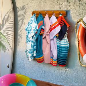 Serviette de plage à capuche <span class=keywords><strong>poncho</strong></span> en microfibre pour garçons et filles Séchage rapide et absorbant pour le bain <span class=keywords><strong>Surf</strong></span> et la natation - Product Image 5