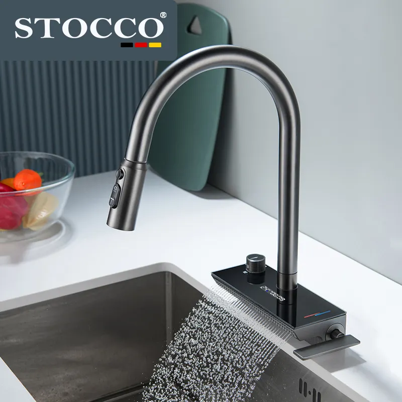 Display digitale in ottone nero rubinetto da cucina con beccuccio girevole a 360 gradi con spruzzatore a scomparsa rubinetto a cascata per lavello da cucina estraibile