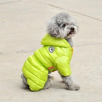 Logo personnalisé coupe-vent veste à capuche à 4 pattes Style de luxe vêtements d'hiver pour animaux de compagnie tels taureau français Chihuahua Yorkies en coton