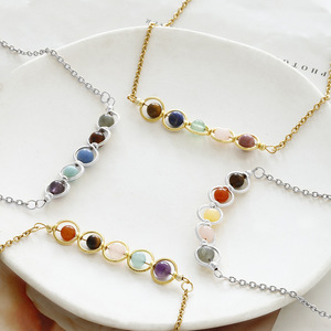 Collar con Cuentas de los 12 Signos del Zodiaco, Amuleto de Vaina de Guisante, 5 Piedras de Cristal Energético, Collar Inspirado en las Constelaciones con Tarjetas - Product Image 1