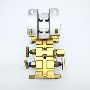 Manomètres de niveau de pression différentielle en laiton anti-vibrations OEM 0-100mbar-0-350psi - Product Image 5