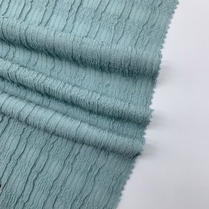 Tela <span class=keywords><strong>de</strong></span> Punto Crepé Elástica <span class=keywords><strong>de</strong></span> Poliéster <span class=keywords><strong>y</strong></span> Spandex con Volantes Verde Menta, con Ribete <span class=keywords><strong>de</strong></span> Encaje Integrado, para Blusas <span class=keywords><strong>y</strong></span> Vestidos <span class=keywords><strong>de</strong></span> Mujer - Product Image 4