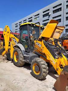 Chargeuse-pelleteuse multifonction hydraulique d'occasion JCB 4CX 4WD d'origine britannique pour travaux municipaux, agricoles et terrassement - Product Image 6