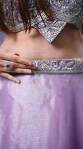 Lehenga Choli brodé lavande pour femme, tenue ethnique de créateur, avec blouse à sequins, jupe et dupatta, idéal pour mariage et fêtes - Product Image 4