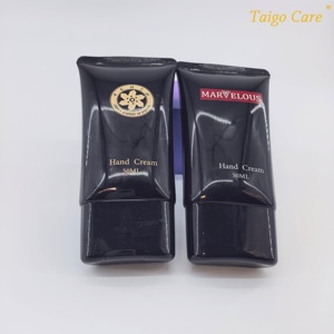 Tube souple vide personnalisé de 50 ml (D35mm, D40mm) noir avec bouchon à vis Super Over pour crème pour les mains - Product Image 5