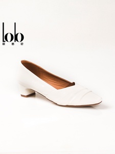 Nuove Scarpe Professionali da Donna in Pelle Antiscivolo per la Primavera 2026, con Punta Quadrata <span class=keywords><strong>e</strong></span> Tacco Rialzato - Product Image 3