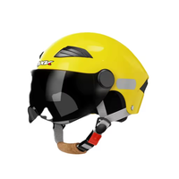 2025 nouveaux casques de moto ABS casque léger garde-tête moto demi-visage casque avec feu arrière LED approbation 3C