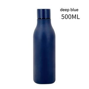 Bouteille d'eau en acier inoxydable de <span class=keywords><strong>grande</strong></span> <span class=keywords><strong>capacité</strong></span> moderne de couleur mate thermo gravée au Laser isolée sous vide pour le sport retour à l'école - Product Image 2