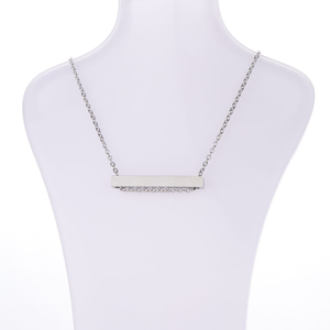 <span class=keywords><strong>Collana</strong></span> in acciaio inossidabile <span class=keywords><strong>con</strong></span> Logo inciso rettangolo 18K placcato oro placcato in bianco verticale 3D Bar <span class=keywords><strong>collana</strong></span> pendente - Product Image 4