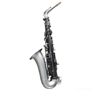 Saxophone alto Mi bémol Eastern Music, corps nickelé noir mat, avec coussinets et ressorts italiens - Product Image 1