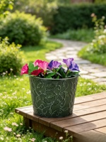 Pot de fleurs décoratif en métal gaufré Carol de 7,5 pouces, galvanisé, style américain rustique, pour extérieur, maison, jardin, plantes