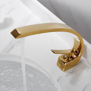 Robinet de salle de bain moderne, minimaliste et créatif <span class=keywords><strong>Mitigeur</strong></span> de <span class=keywords><strong>lavabo</strong></span> en cuivre plaqué or <span class=keywords><strong>Mitigeur</strong></span> de robinet de salle de bain monté sur le pont - Product Image 5