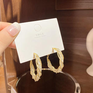 Pendientes de moda simples 2025, S925 pendientes de plata, circón, accesorios de joyería versátiles para mujer, Boutique de moda - Product Image 5