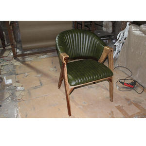 Chaise de bar en métal de style industriel avec assise en cuir, tabouret en fer durable et abordable pour café, cuisine et restaurant - Product Image 1