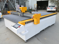 Machine de découpe de tissu CNC à commande PLC, moteur servo, haute capacité pour la découpe d'échantillons de vêtements, de tissus et de nuanciers textiles 1600x2500mm