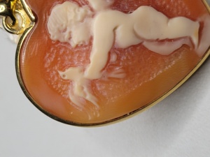 Nouveau Design d'ange sculpté à la main camée cornaline fabriqué en italie coupe en forme de cœur personnalisable pour bibelot - Product Image 4