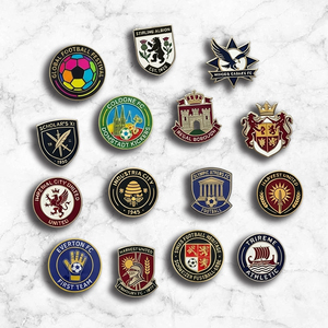 Pins con Insignias de Varios Clubes Deportivos OEM, Incluyendo Pins <span class=keywords><strong>Metálicos</strong></span> con Logotipo de Equipo de Fútbol Personalizable, Perfectos para Aficionados al Fútbol - Product Image 2