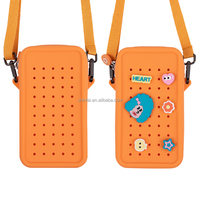 Étui à bandoulière en silicone adapté aux voyages Chinfai avec sac à main pour téléphone portable de style fille