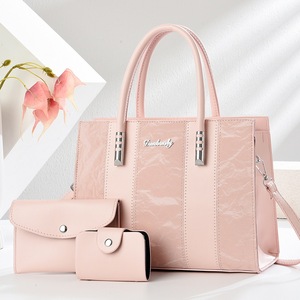 กระเป๋าถือแบรนด์เนมดีไซน์ใหม่สุดหรู คลาสสิก ผลิตโดยผู้ผลิตชั้นนำ ชุดกระเป๋าถือแบบสะพายข้างสั่งทำพิเศษ หนัง PU แฟชั่น กระเป๋าโท้ทสำหรับผู้หญิง - Product Image 3