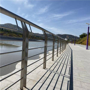 Paysage de rivière Pont en acier inoxydable Garde-corps anti-collision Parc Passage supérieur pour piétons Isolation - Product Image 1