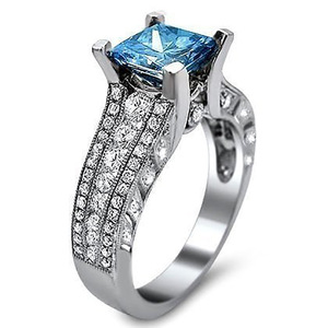 Anello con Grande Zircone Blu per Donne, Elegante Gioiello Scintillante alla Moda - Product Image 2