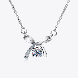 Collana con ciondolo geometrico rotondo a forma di fiocco per donna, gioielli alla moda, regalo per l'uso quotidiano - Product Image 5