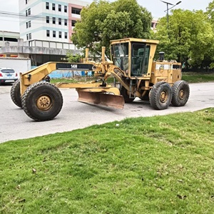 รถเกรดเดอร์ CAT 14H รุ่นปี 2020 แบบ 6 ล้อ เครื่องยนต์ดีเซล ควบคุมด้วยระบบ PLC พร้อมปั๊มขับเคลื่อนสี่ล้อ พร้อมใบมีด สีเหลือง - Product Image 1